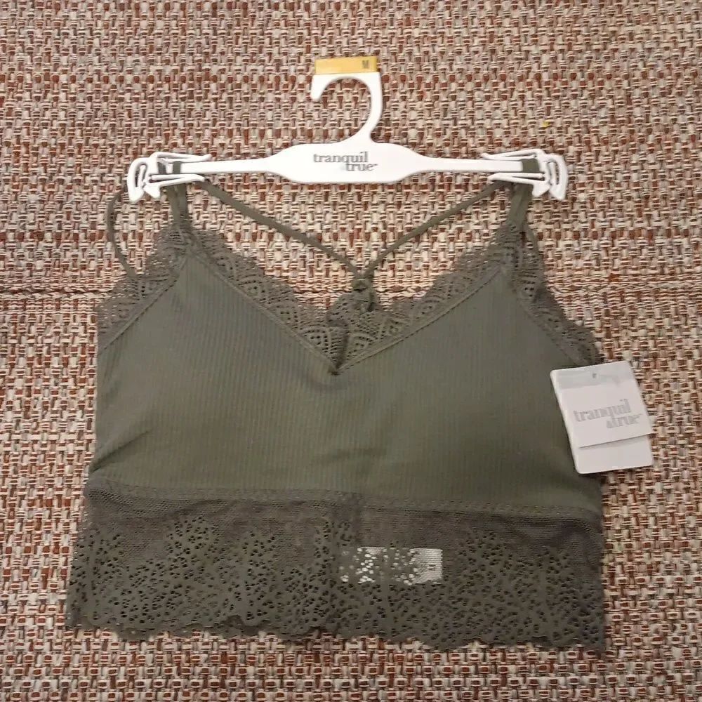 New‎ T&T Lace Back Women's Green Ribbed Seamless Bra Medium New With Tags